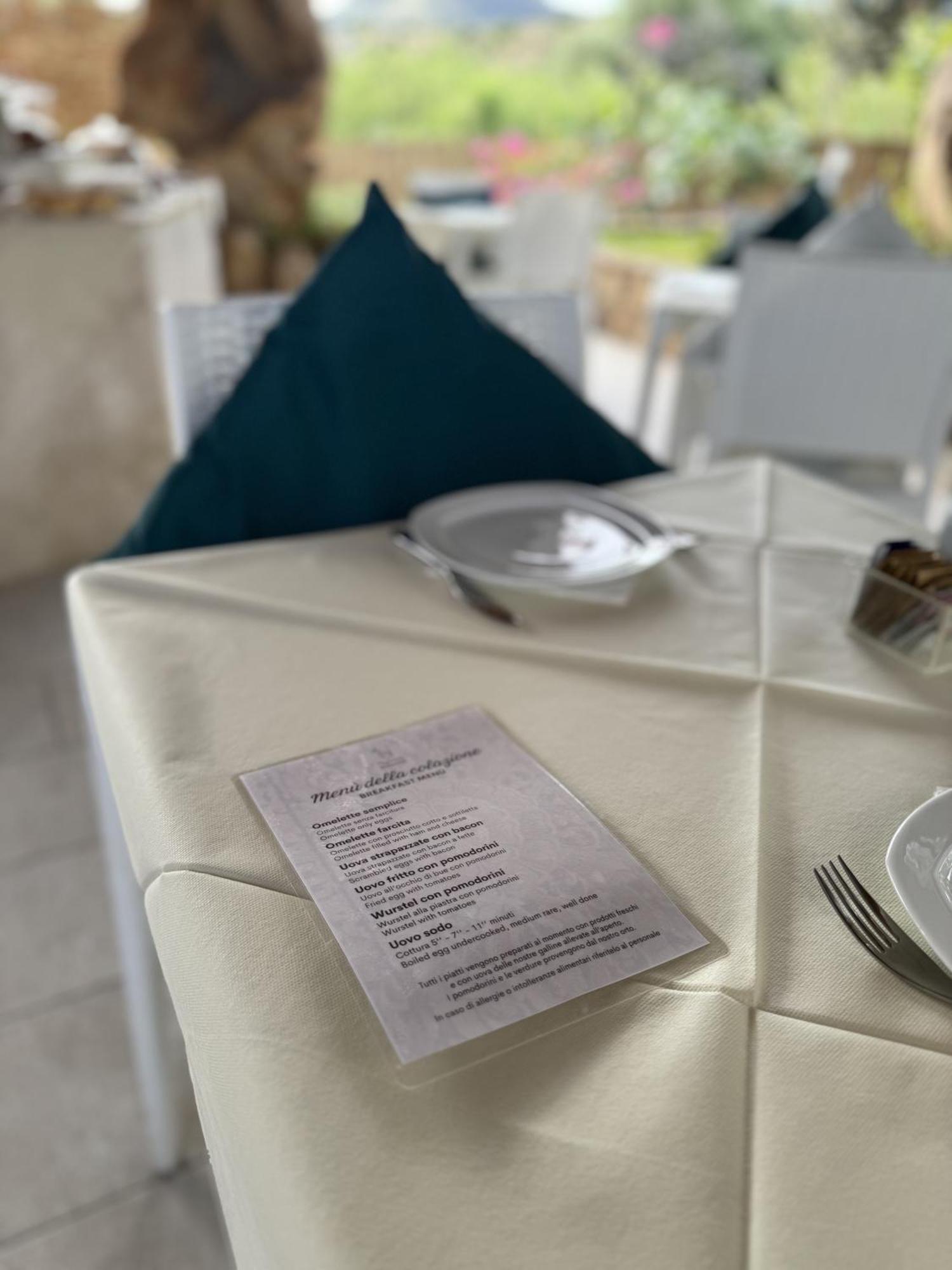 Hypnos Boutique Hotel San Teodoro  Exteriör bild