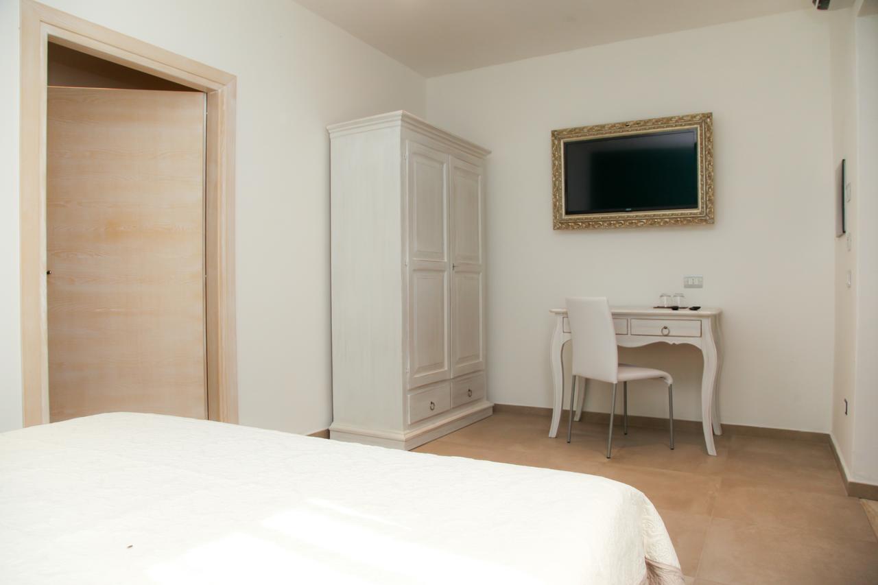 Hypnos Boutique Hotel San Teodoro  Exteriör bild